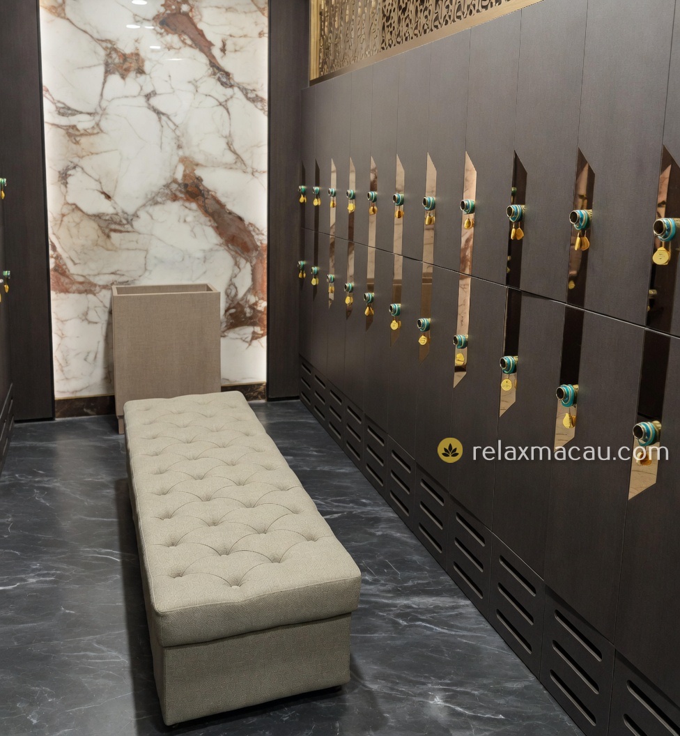 Manhao Spa luxury changing room