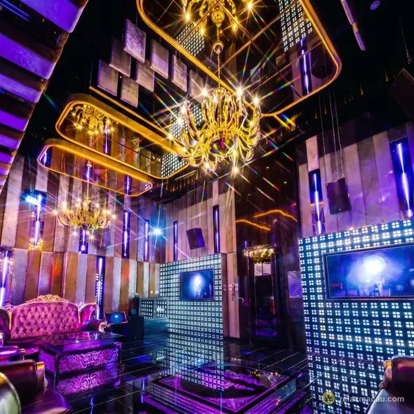 尊贵水疗 KTV 派对房
